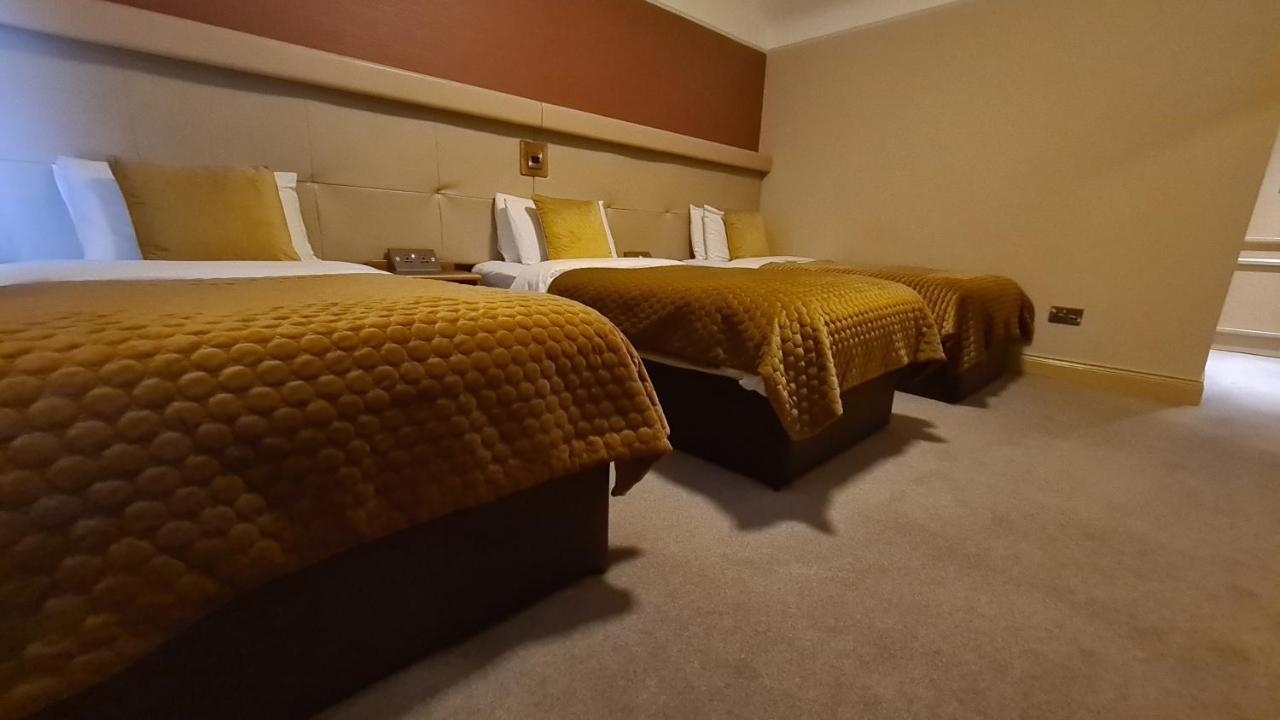 The Farnham Arms Hotel キャヴァン エクステリア 写真